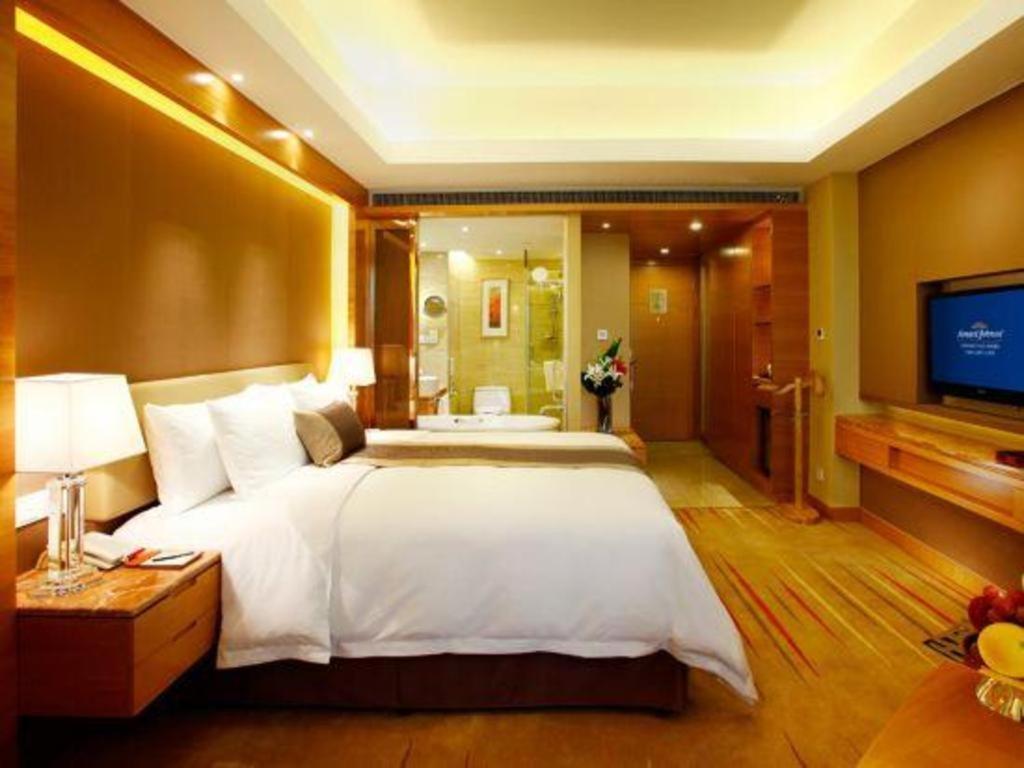 Howard Johnson By Wyndham Sunshine Plaza Ningbo Zewnętrze zdjęcie