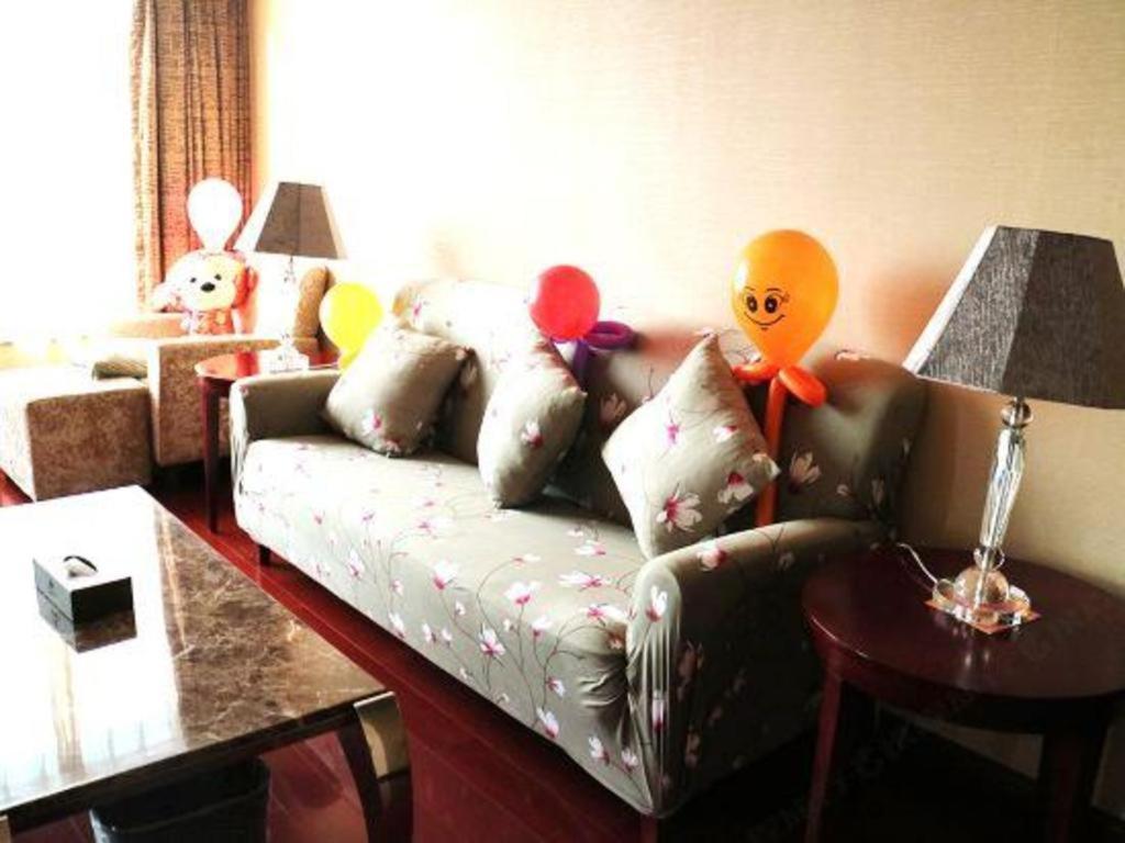 Howard Johnson By Wyndham Sunshine Plaza Ningbo Zewnętrze zdjęcie