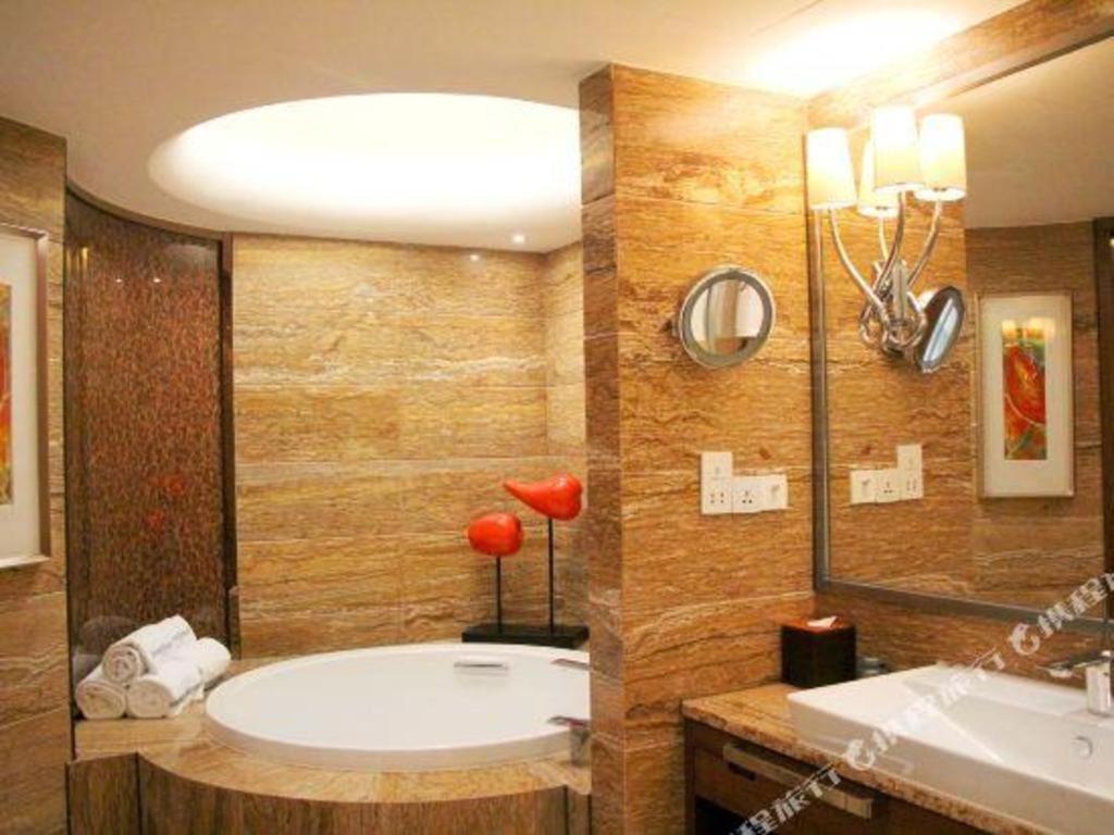 Howard Johnson By Wyndham Sunshine Plaza Ningbo Zewnętrze zdjęcie